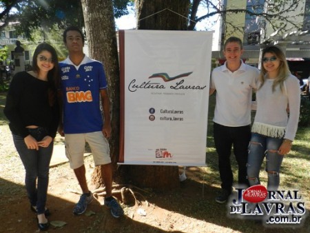 1º Cultura Lavras na Praça com o grupo Puro Romance